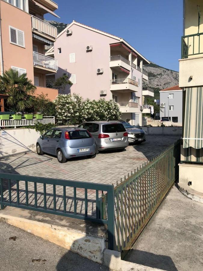 Apartments With A Parking Space Makarska - 18170 Eksteriør billede
